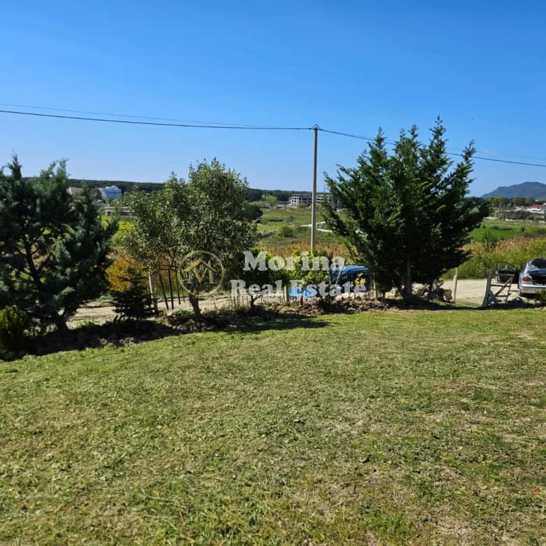 Shitje | Tokë / Truall | Lalëz | 65000 € 2