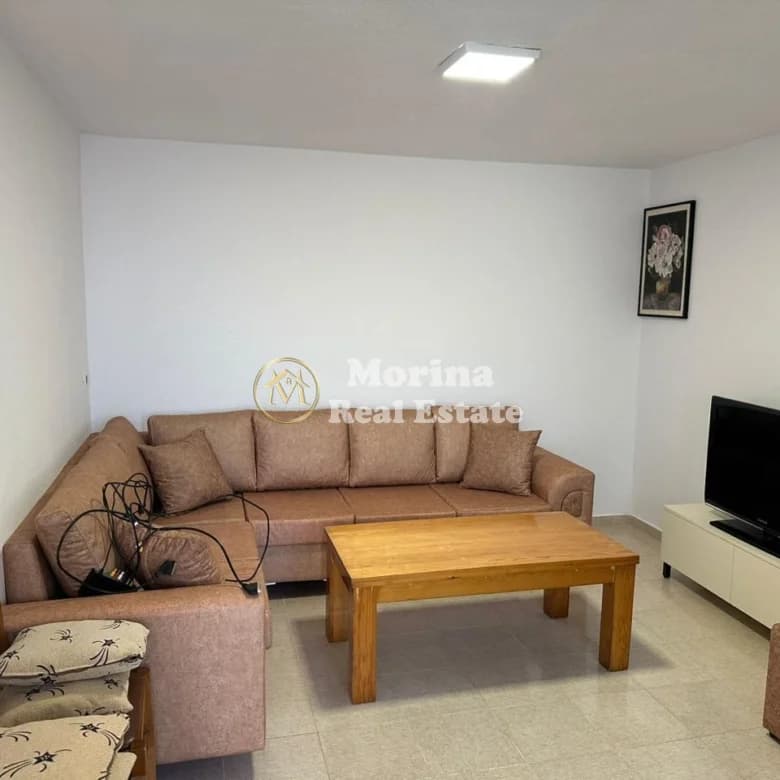 Qera | Shtëpi private 1 + 1 | Ali Demi | 350 €/muaj 2
