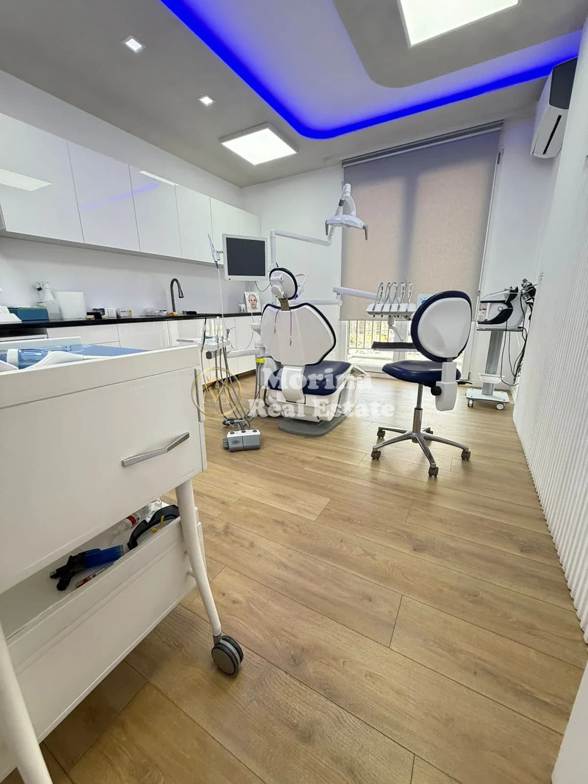 Shitje | Ambjent Biznesi | Fusha Aviacionit | 70000 € 4