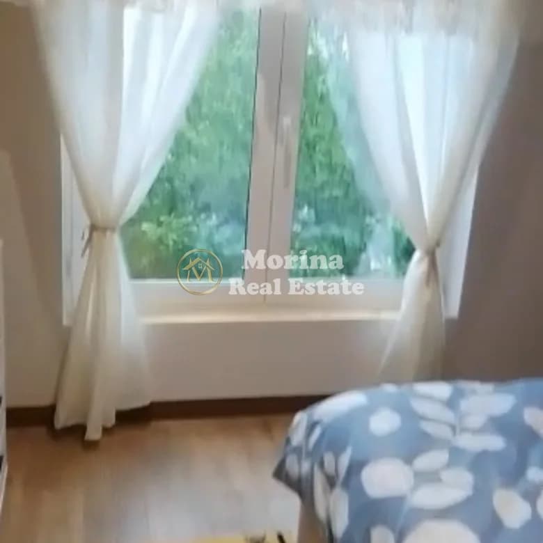 Qera | Shtëpi private 2 + 1 | Fresku | 370 €/muaj 4