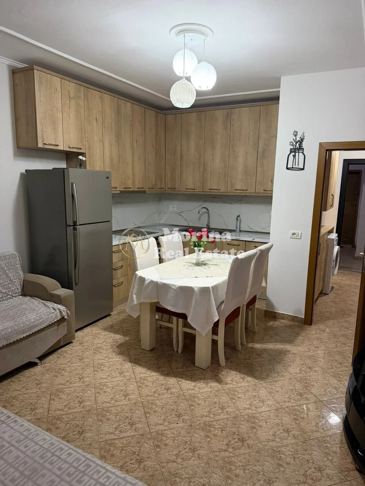 Qera | Apartament 3 + 1 | Rruga e Dibrës | 650 €/muaj