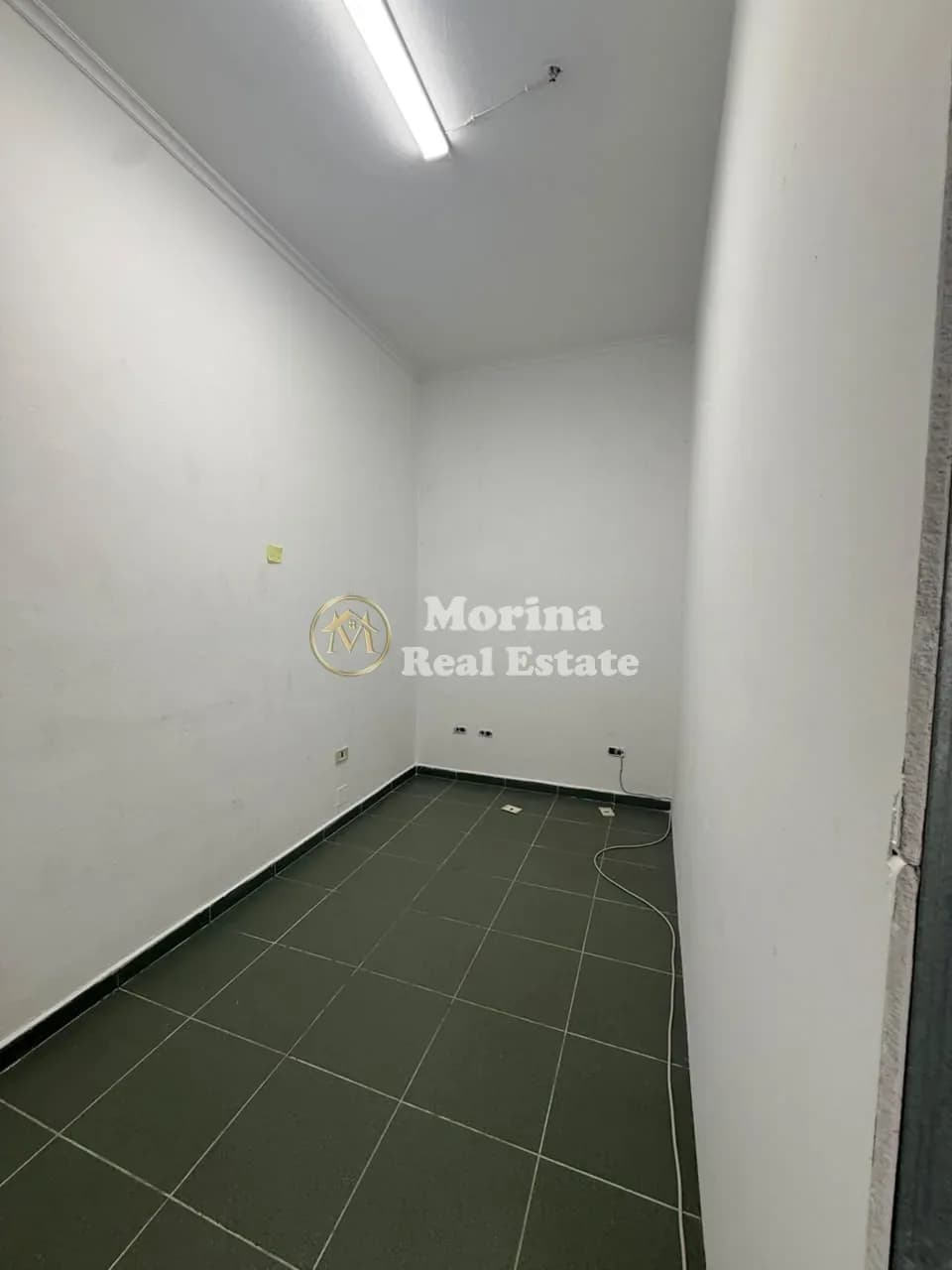 Shitje | Ambjent Biznesi | Rruga e Dibrës | 304000 €