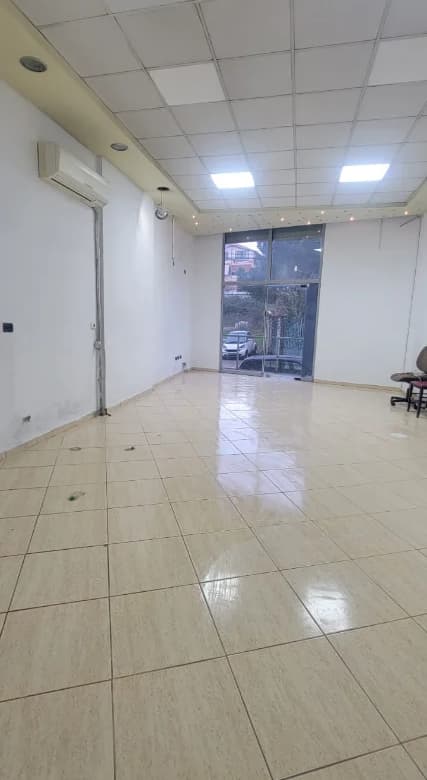 Qera | Ambjent Biznesi | Qendra Shëndetësore Qytet Studenti | 500 €/muaj 4