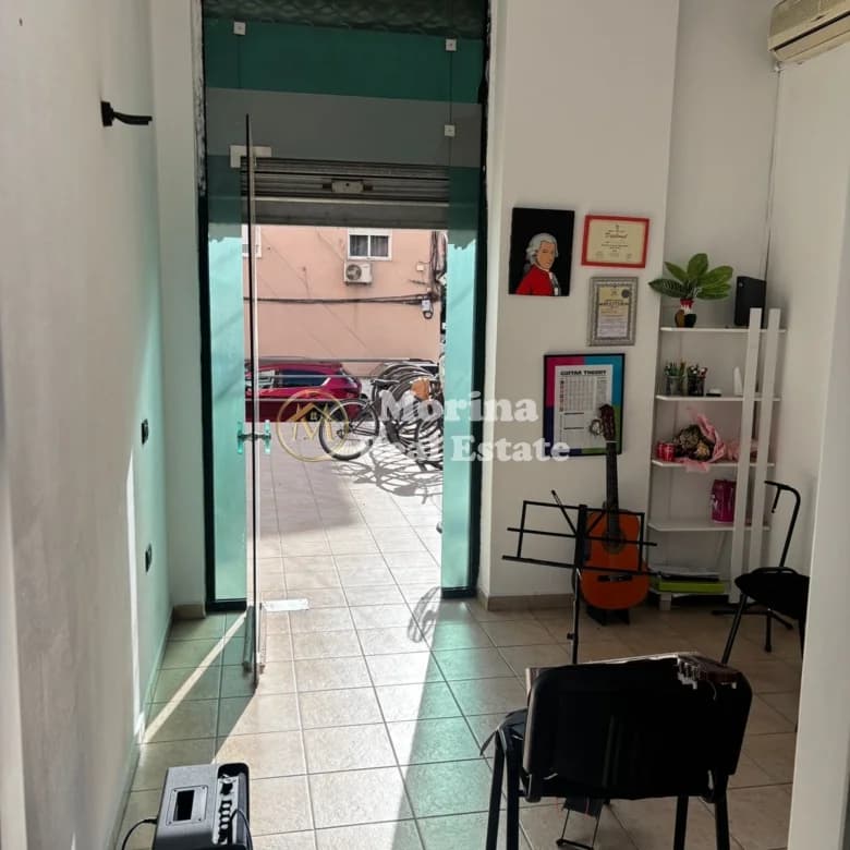 Qera | Ambjent Biznesi | Sheshi Willson | 250 €/muaj 3