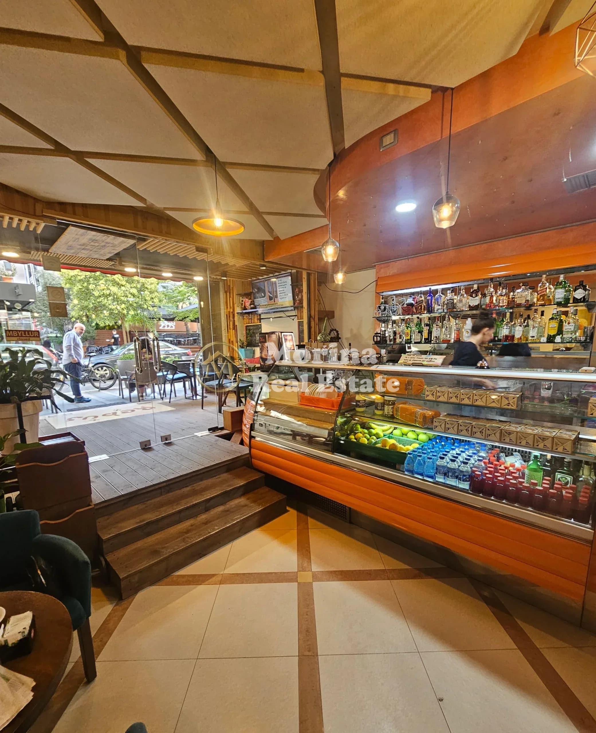 Shitje | Ambjent Biznesi | Blloku | 540000 € 3