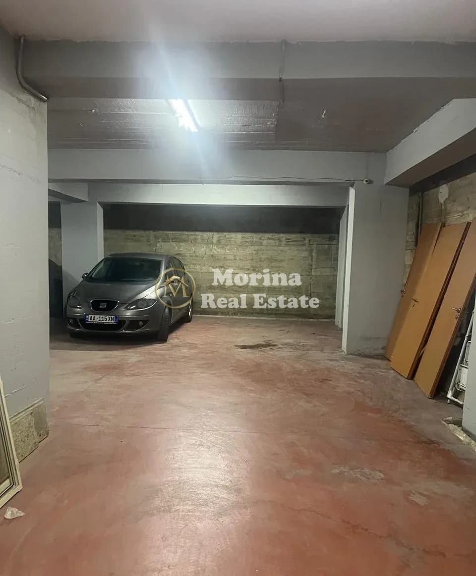 Shitje | 10 Garazhde | Astir | 210000 €