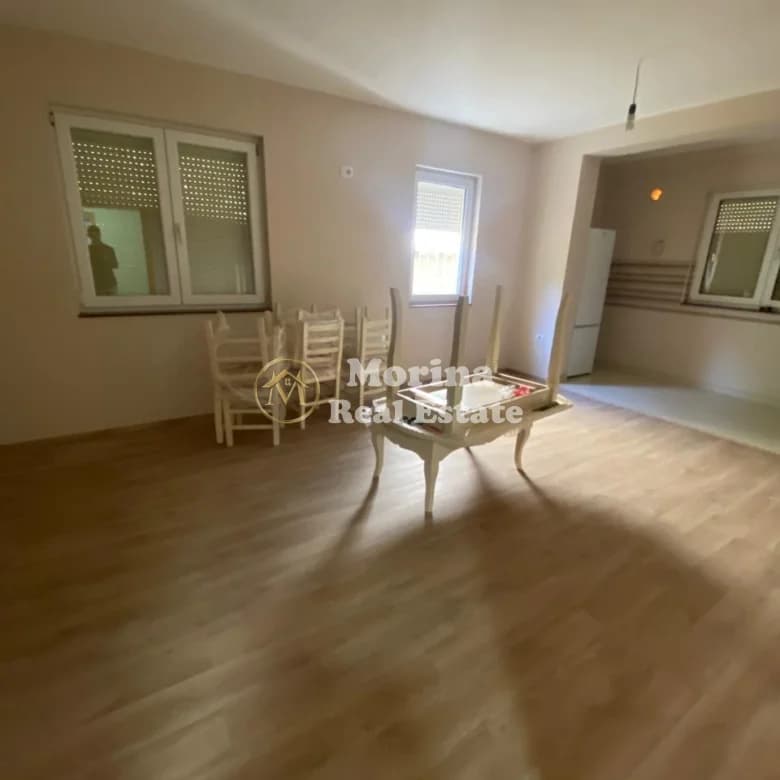 Qera | Vilë 3 + 1 | Qytet Studenti | 600 €/muaj 2