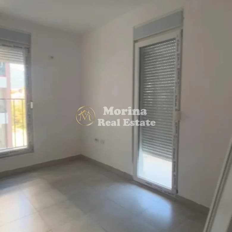 Qera | Apartament 3 + 1 | Rruga 5 Maji | 450 €/muaj 4