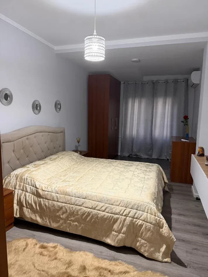 Qera | Apartament 3 + 1 | 50 m nga Kopshti Zoologjik | 1500 €/muaj 2