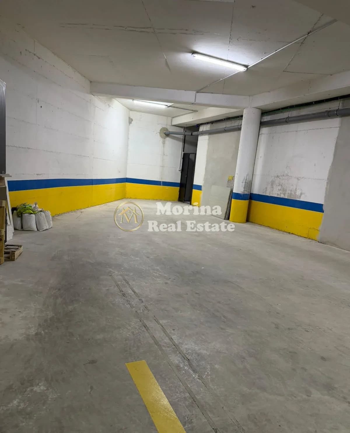 Qera | Ambjent Biznesi | Ish Fusha e Aviacionit | 790 €/muaj
