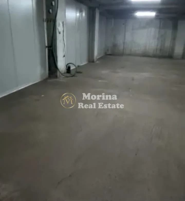 Shitje | Magazinë | Kamëz Municipality | 235000 €