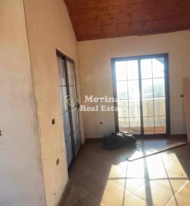 Shitje | Vilë 7+1| Sauk | 400000 € 2