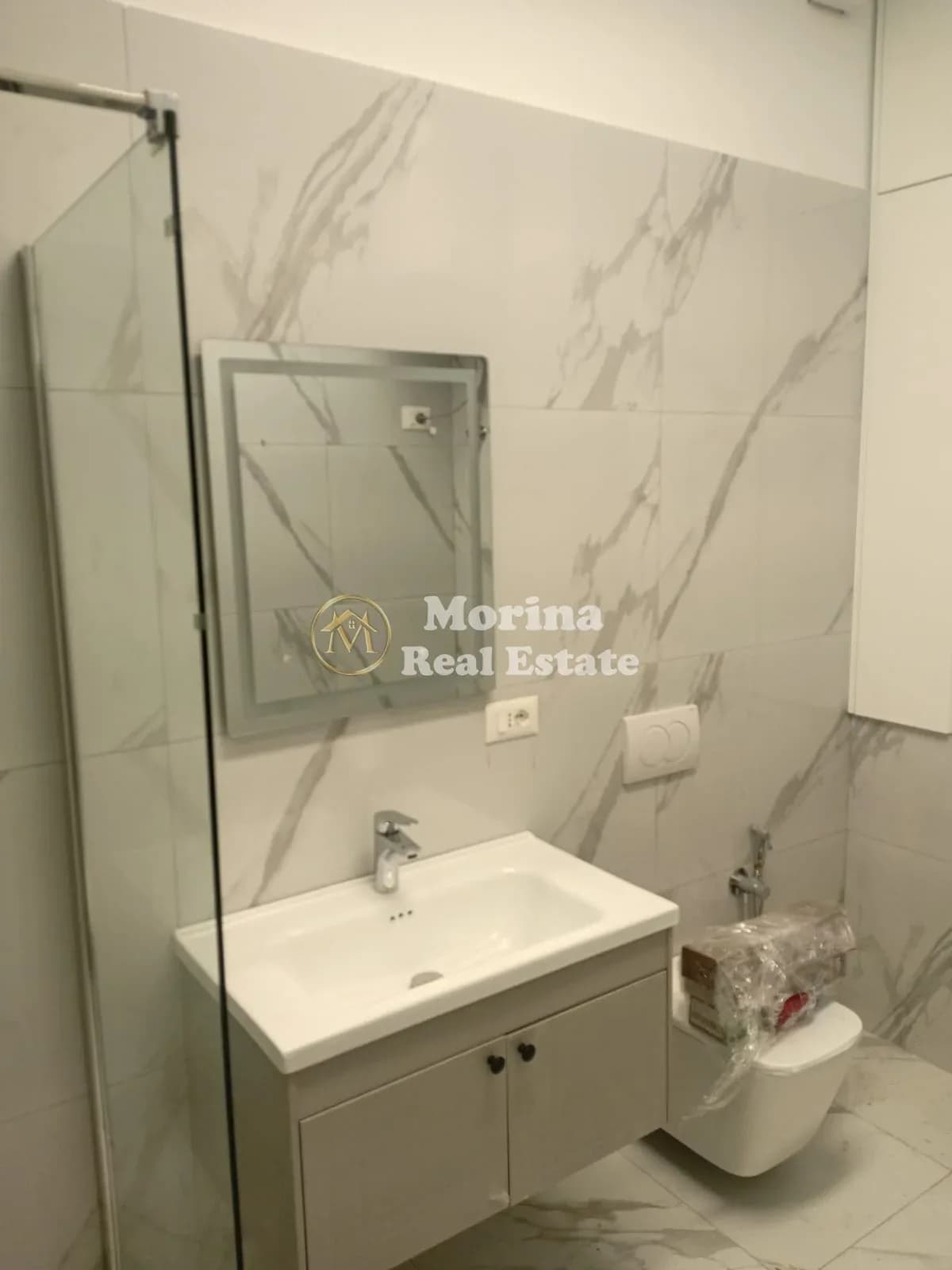 Qera | Ambjent Biznesi | Rruga e Elbasanit | 700 €/muaj 3