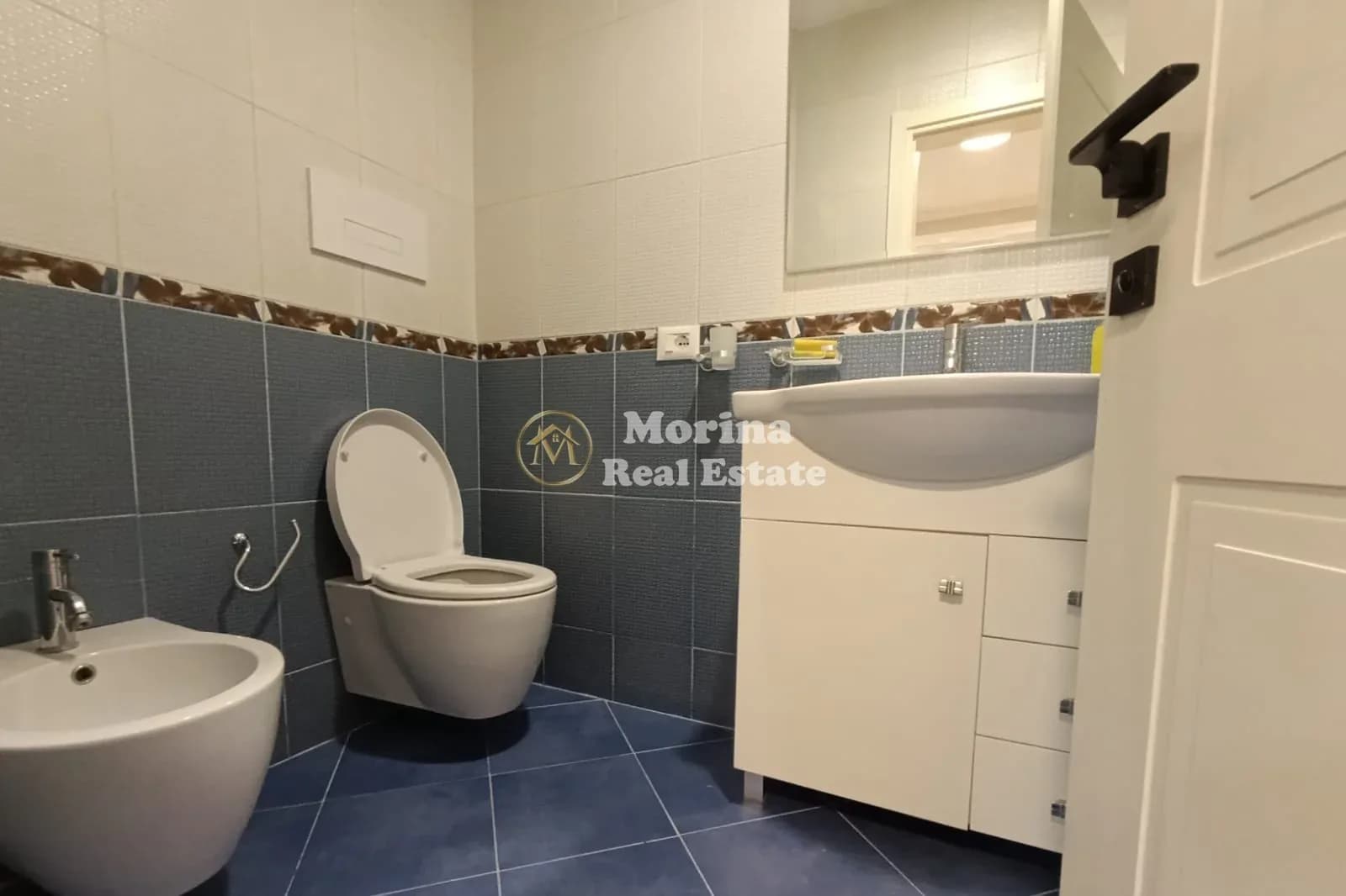 Shitje | Apartament 2 + 1 | Xhamlliku | 187000 € 4