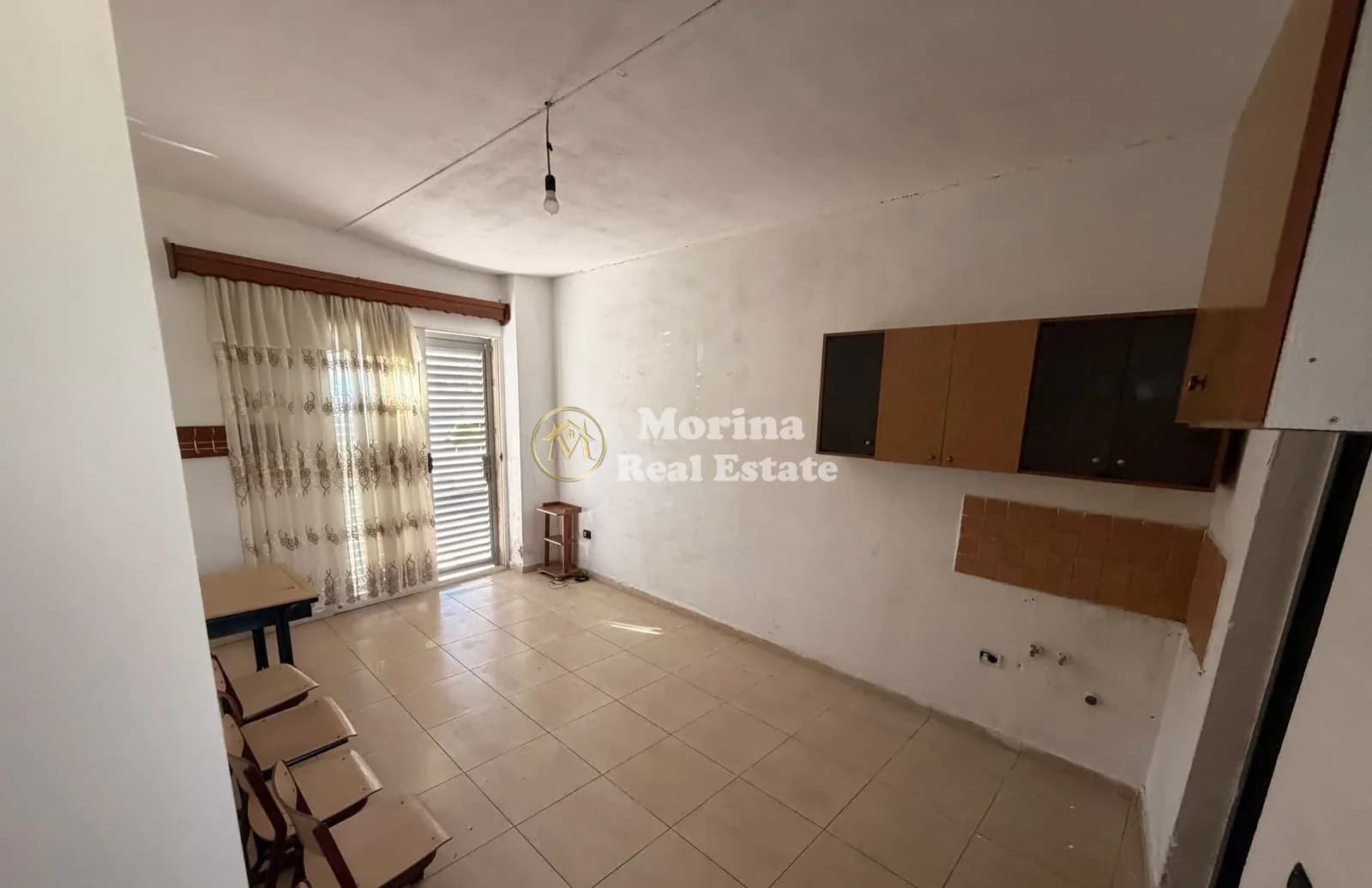 Qera | Ambjent Biznesi | Don Bosko | 250 €/muaj 2
