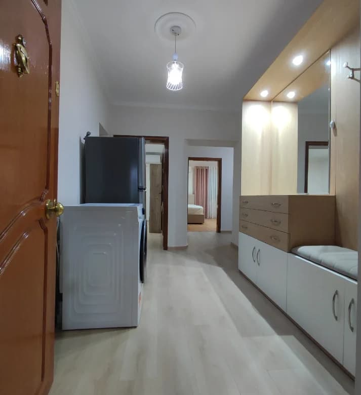 Qera | Apartament 2 + 1 | Rruga Fortuzi | 800 €/muaj 2