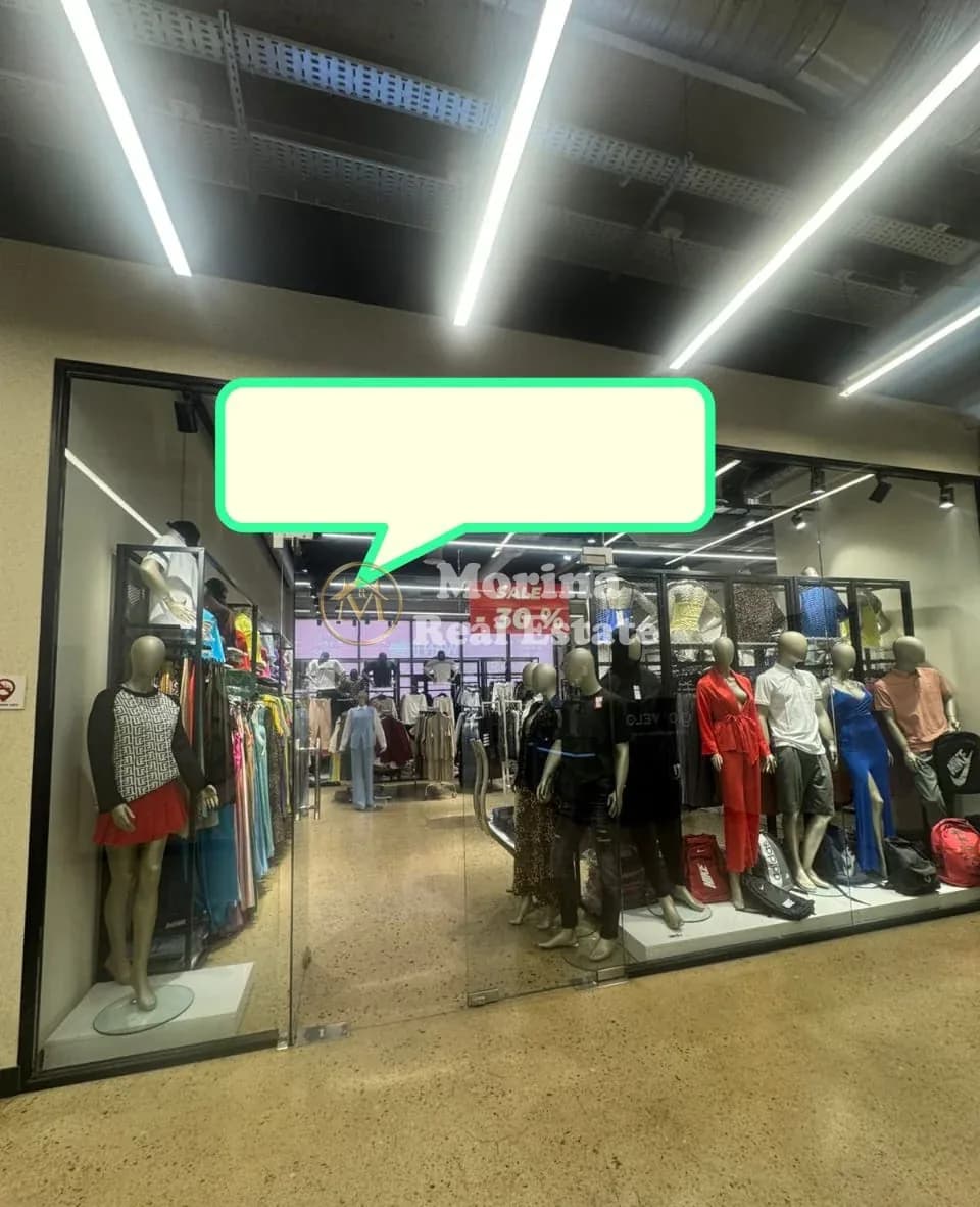 Shitje | Ambjent Biznesi | Rruga 5 Maji, Qendra Tregtare Emerald Center | 616000 € 3