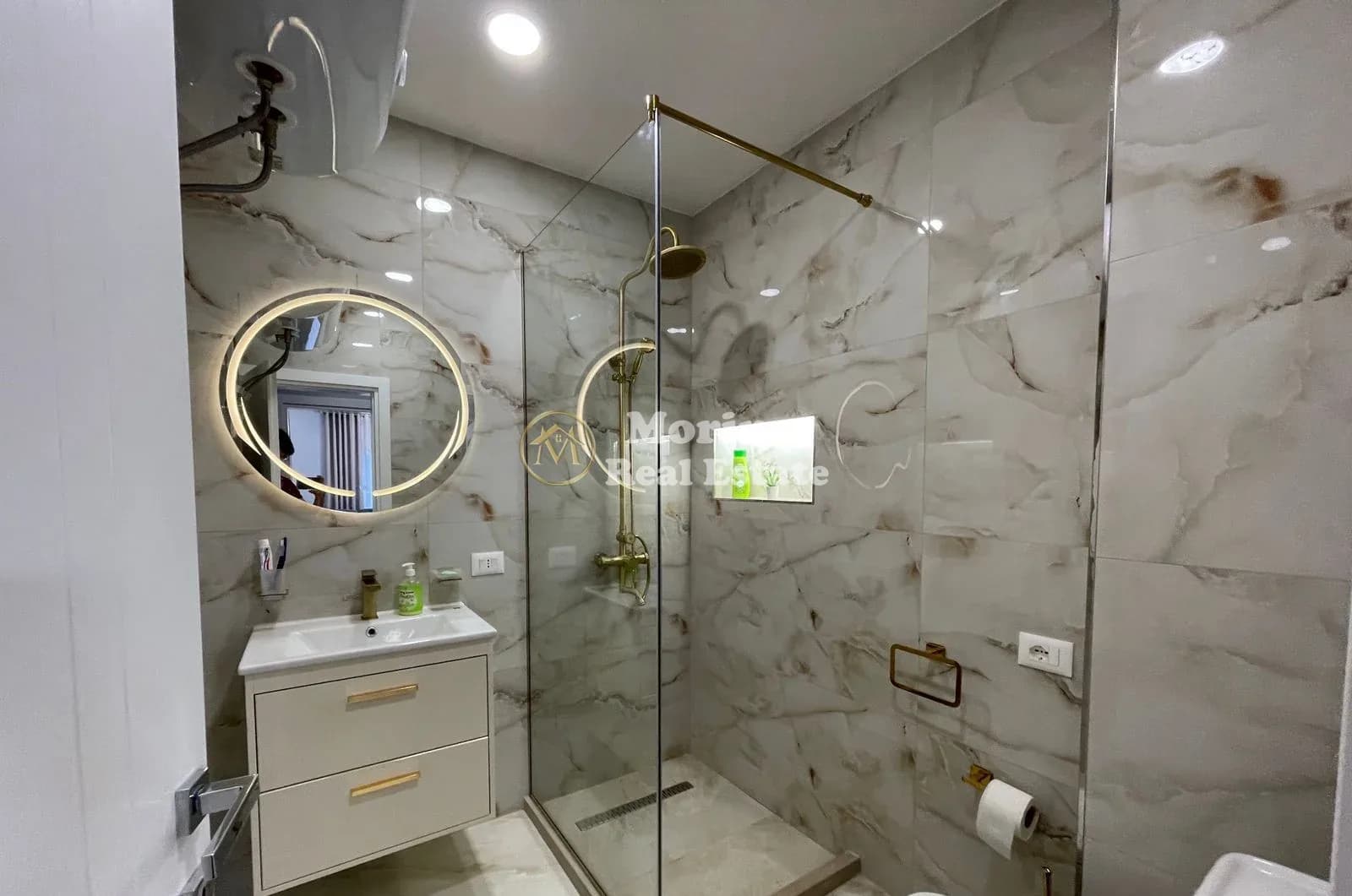 Qera | Apartament 2 + 1 | Zogu i Zi | 970 €/muaj 4