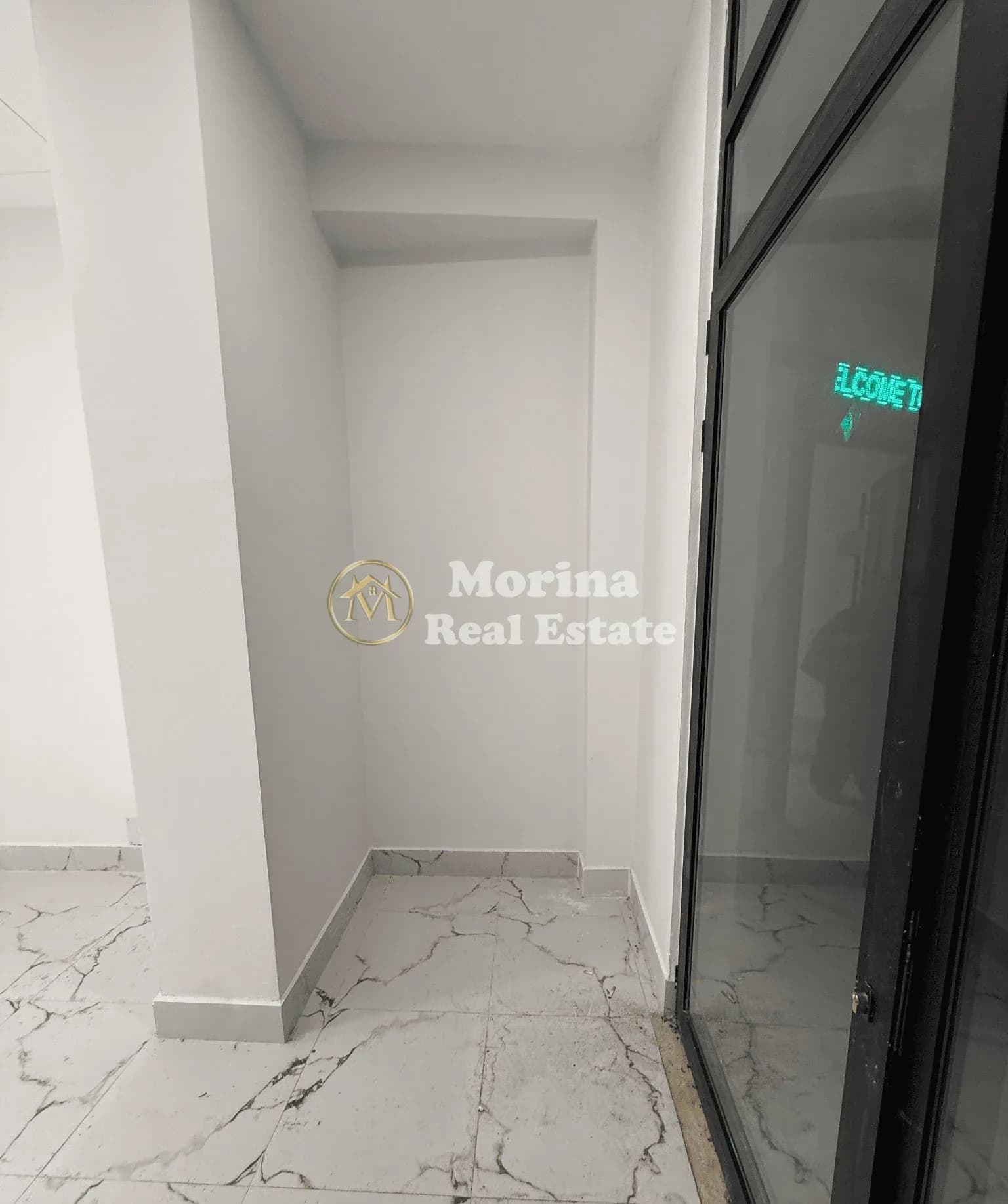 Qera | Ambjent Biznesi | Skanderbeg Square | 900 €/muaj 3