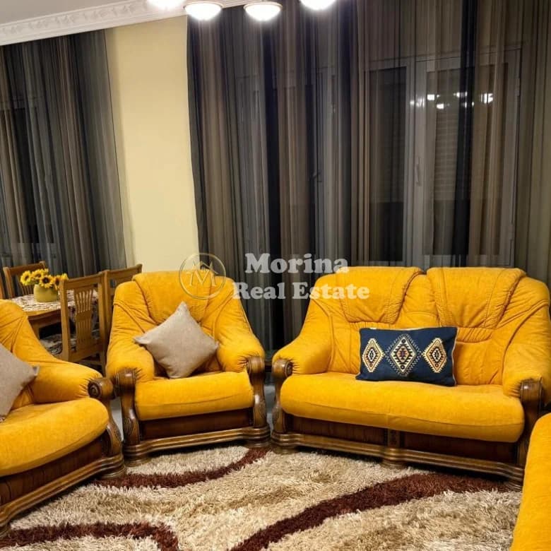 Qera | Shtëpi private 2 + 1 | Kodra E. Priftit | 450 €/muaj
