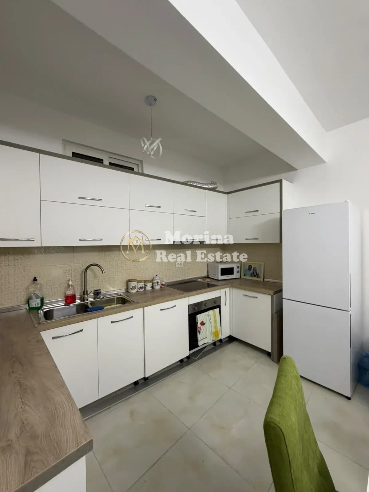 Qera | Shtëpi private 2 + 1 | Rruga Riza Cerova | 650 €/muaj 3