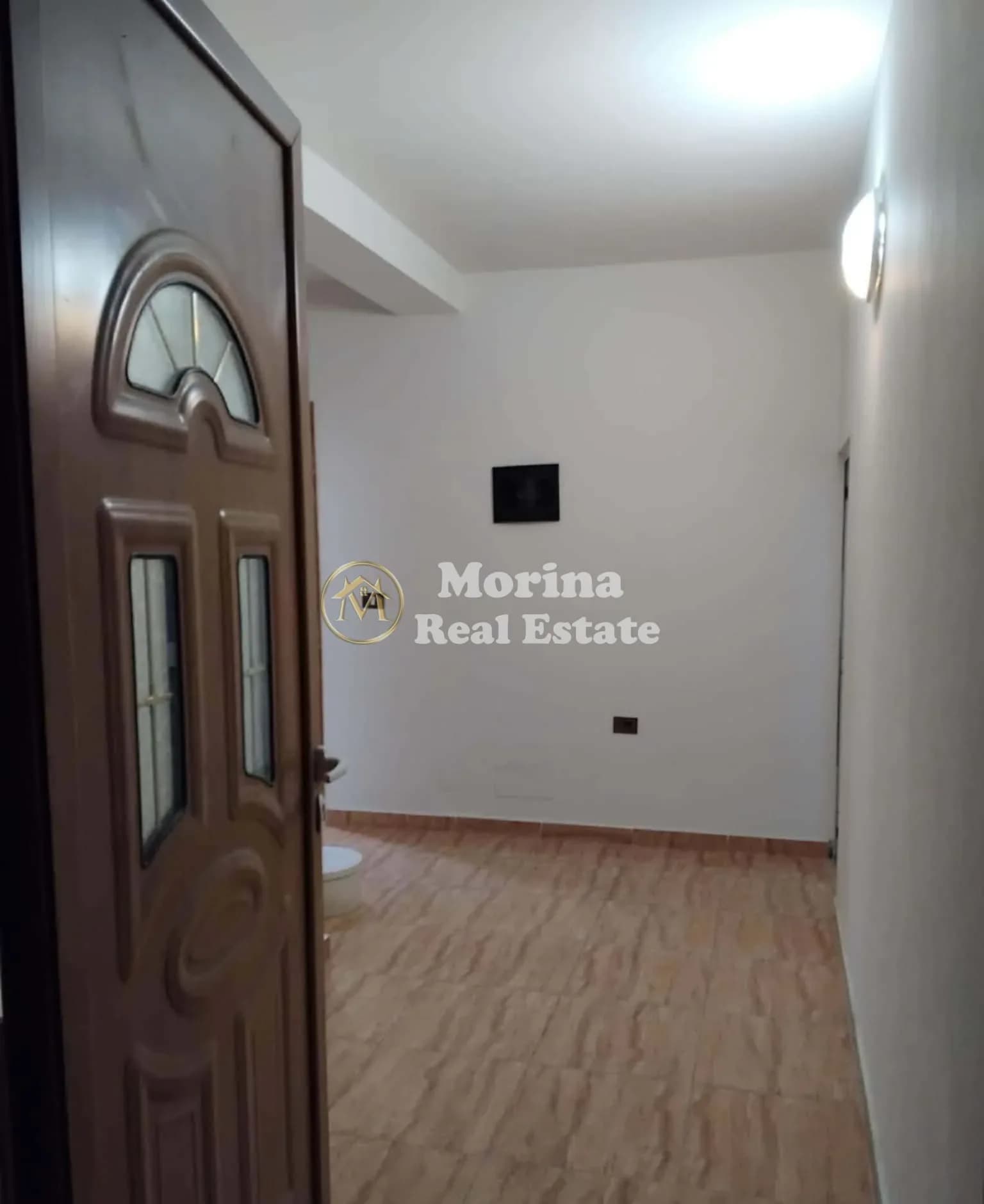 Qera | Ambjent Biznesi | Kamëz | 400 €/muaj