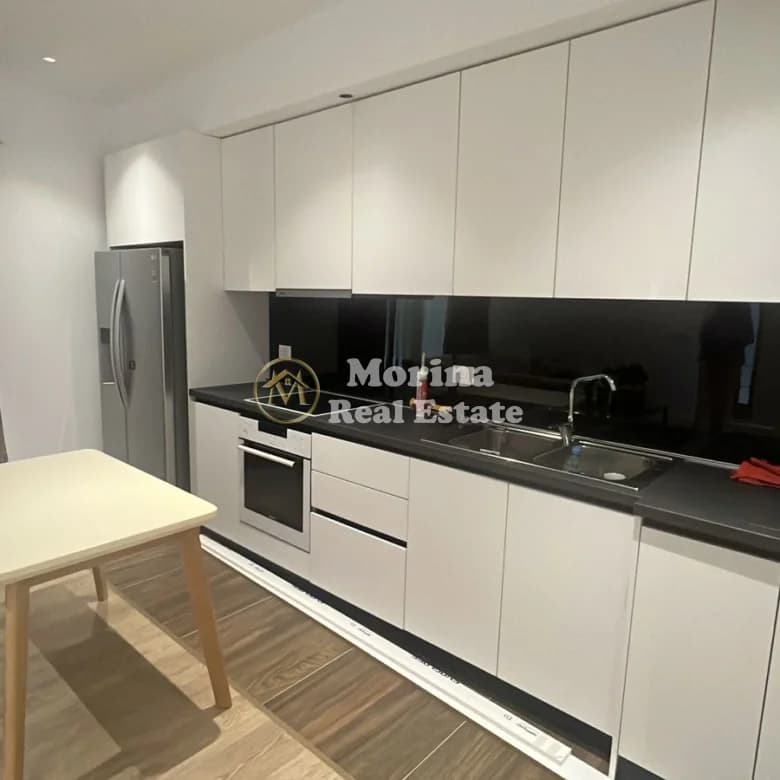 Qera | Shtëpi private 2 + 1 | Rruga 5 Maji | 550 €/muaj 4
