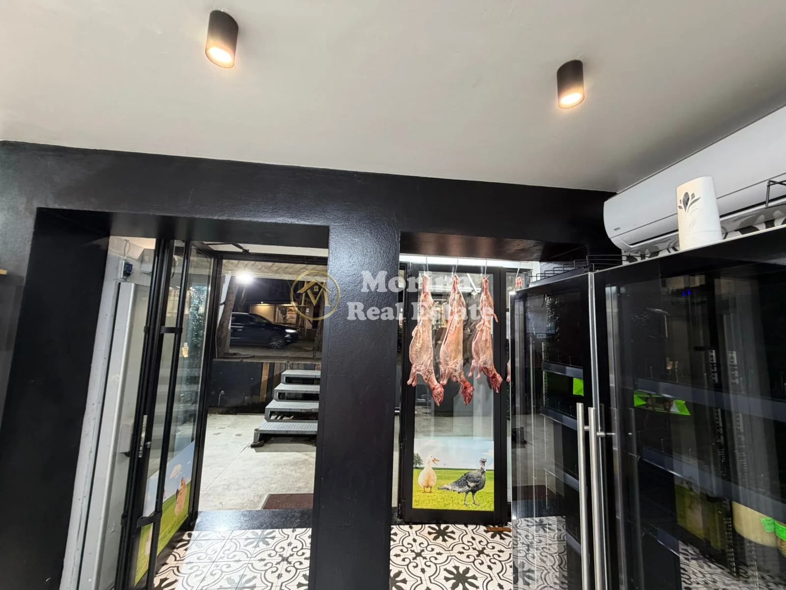 Shitje | Aktiviteti i Biznesit | Rruga Ferit Xhajko | 33000 €