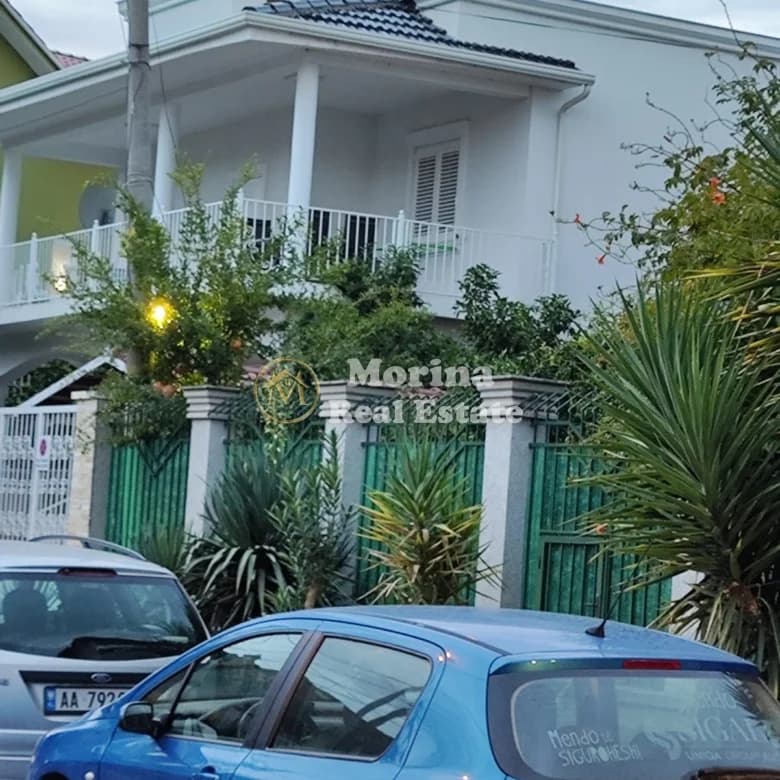 Qera | Vilë 6 + 1 | Selitë | 2200 €/muaj