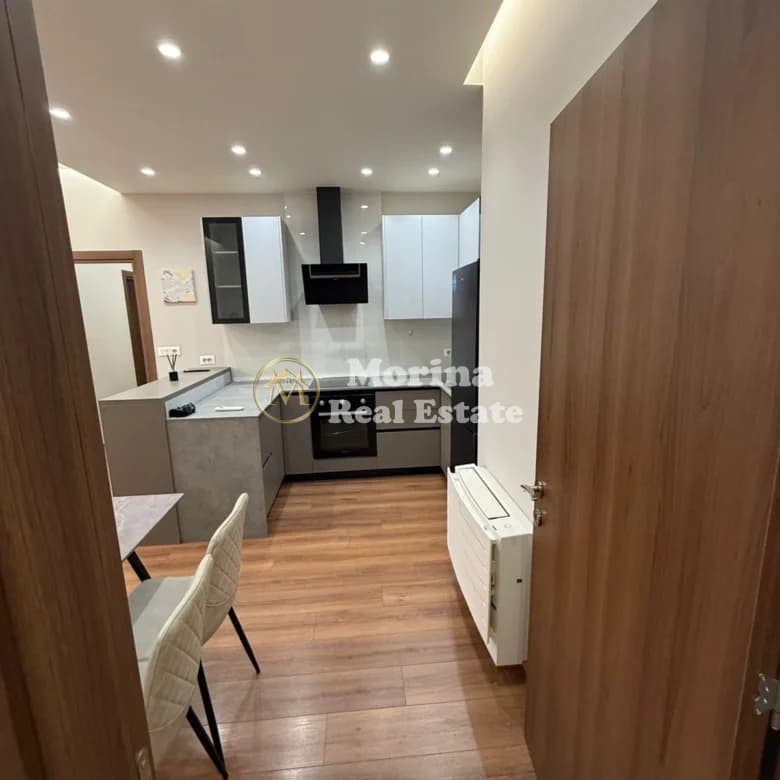 Qera | Apartament 2 + 1 | Farmacia 10 | 700 €/muaj 4