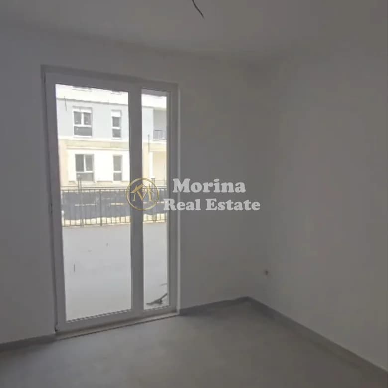 Qera | Ambjent Biznesi | Univers City | 550 €/muaj 2