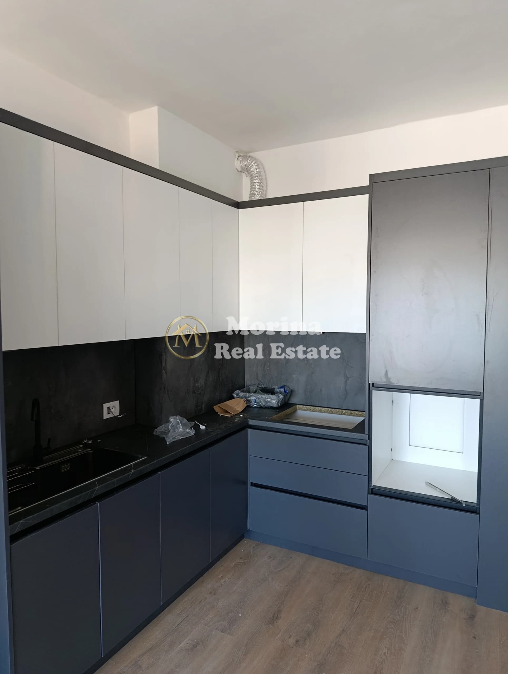 Qera | Apartament 2 + 1 | Rruga 5 Maji | 600 €/muaj
