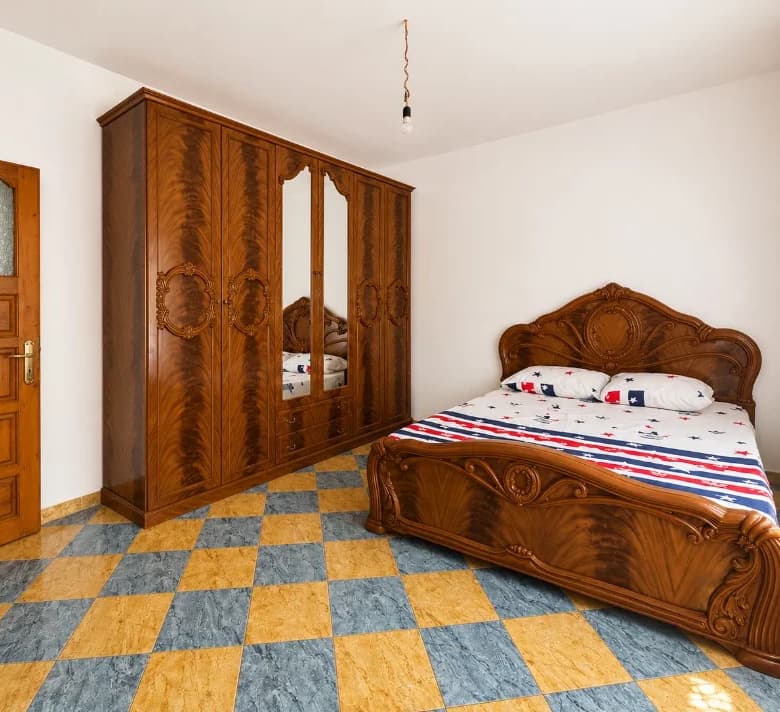 Qera | Shtëpi private 2 + 1 | Fundi i Bulevardit te ri | 350 €/muaj 3