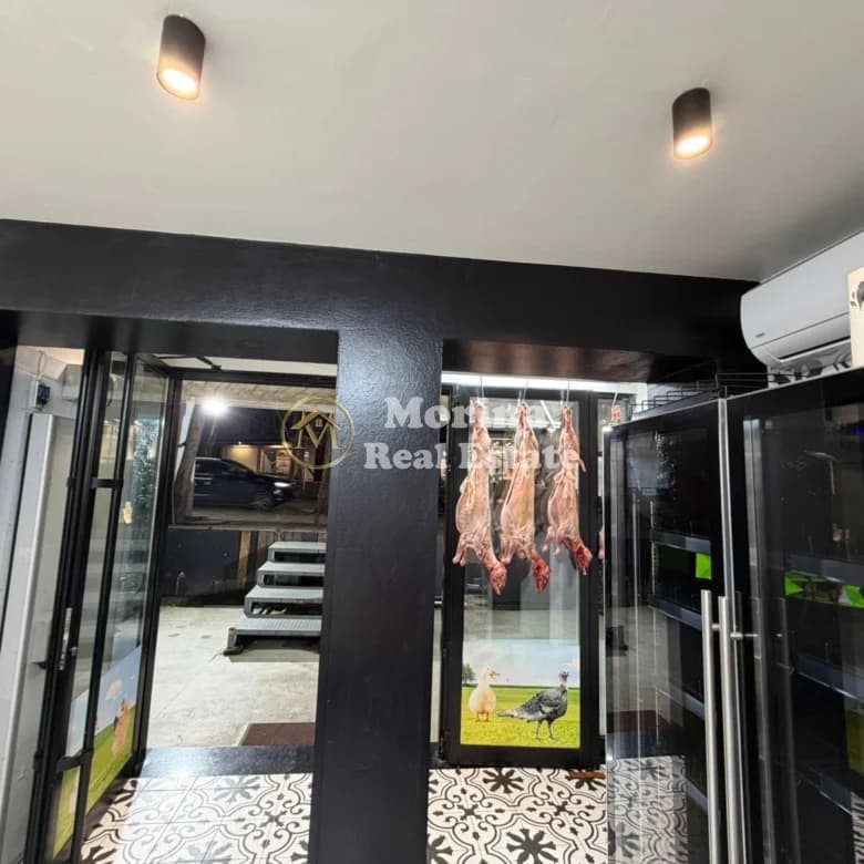 Shitje | Aktiviteti i Biznesit | Rruga Ferit Xhajko | 33000 € 2