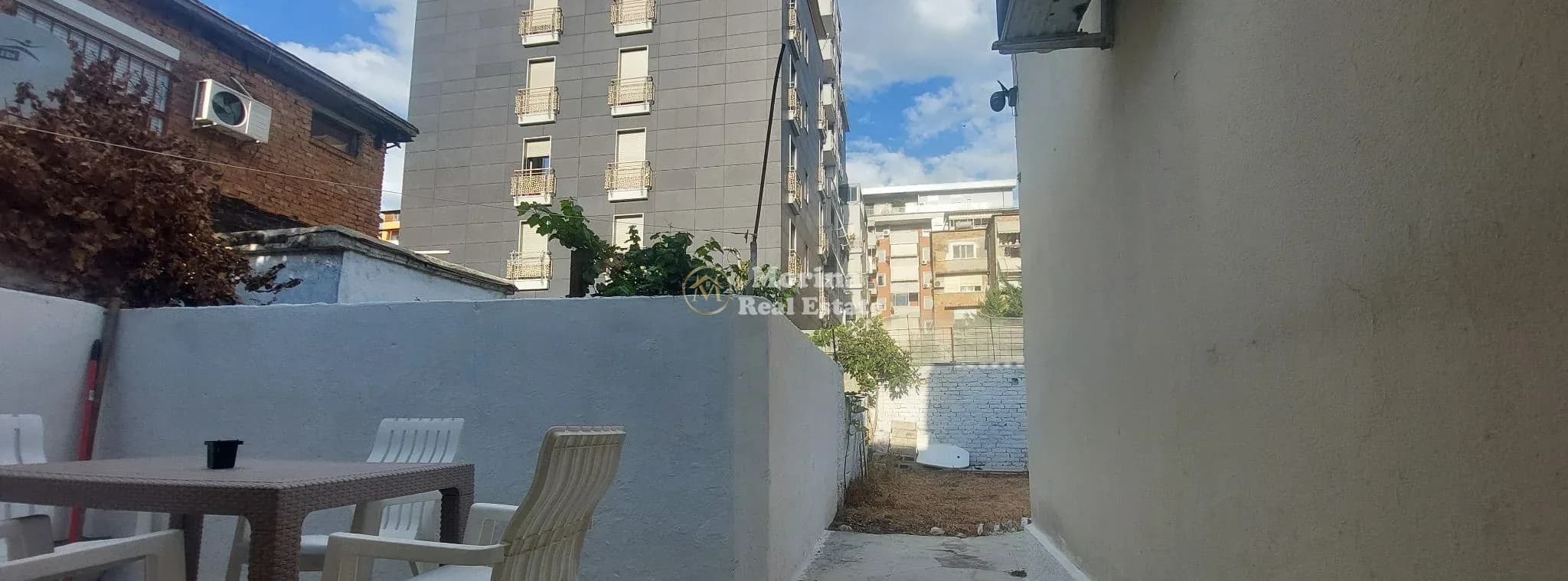 Qera | Ambjent Biznesi | 21 Dhjetori | 700 €/muaj 2