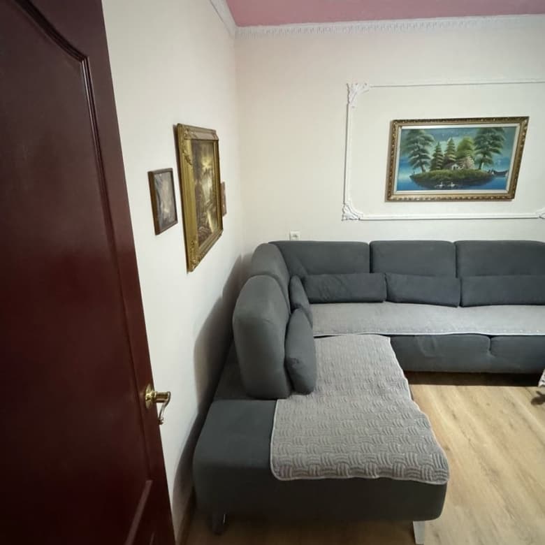 Qera | Apartament 2 + 1 | Shkolla Bashkuar | 550 €/muaj 2