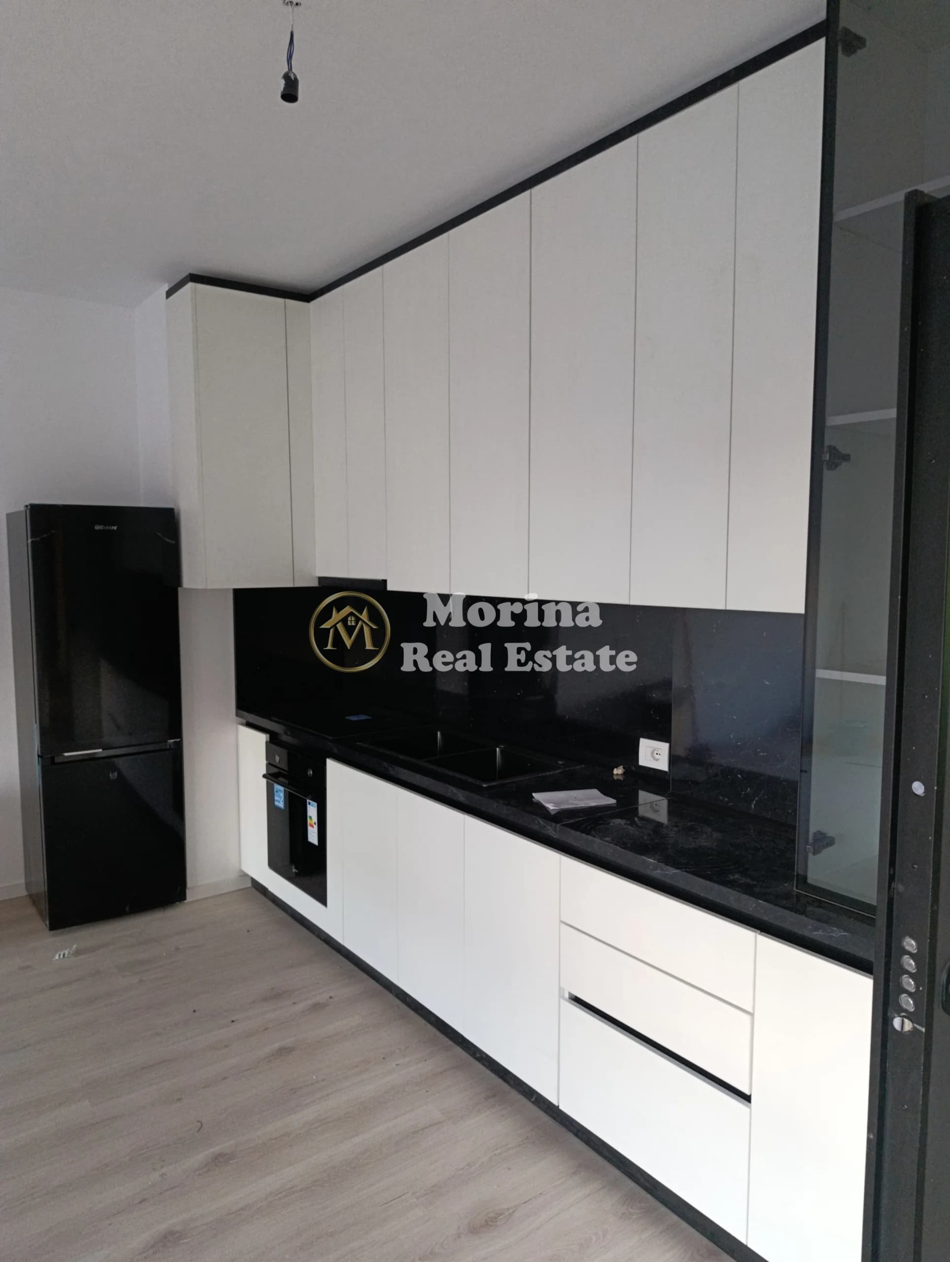 Qera | Apartament 2 + 1 | Rruga 5 Maji | 450 €/muaj