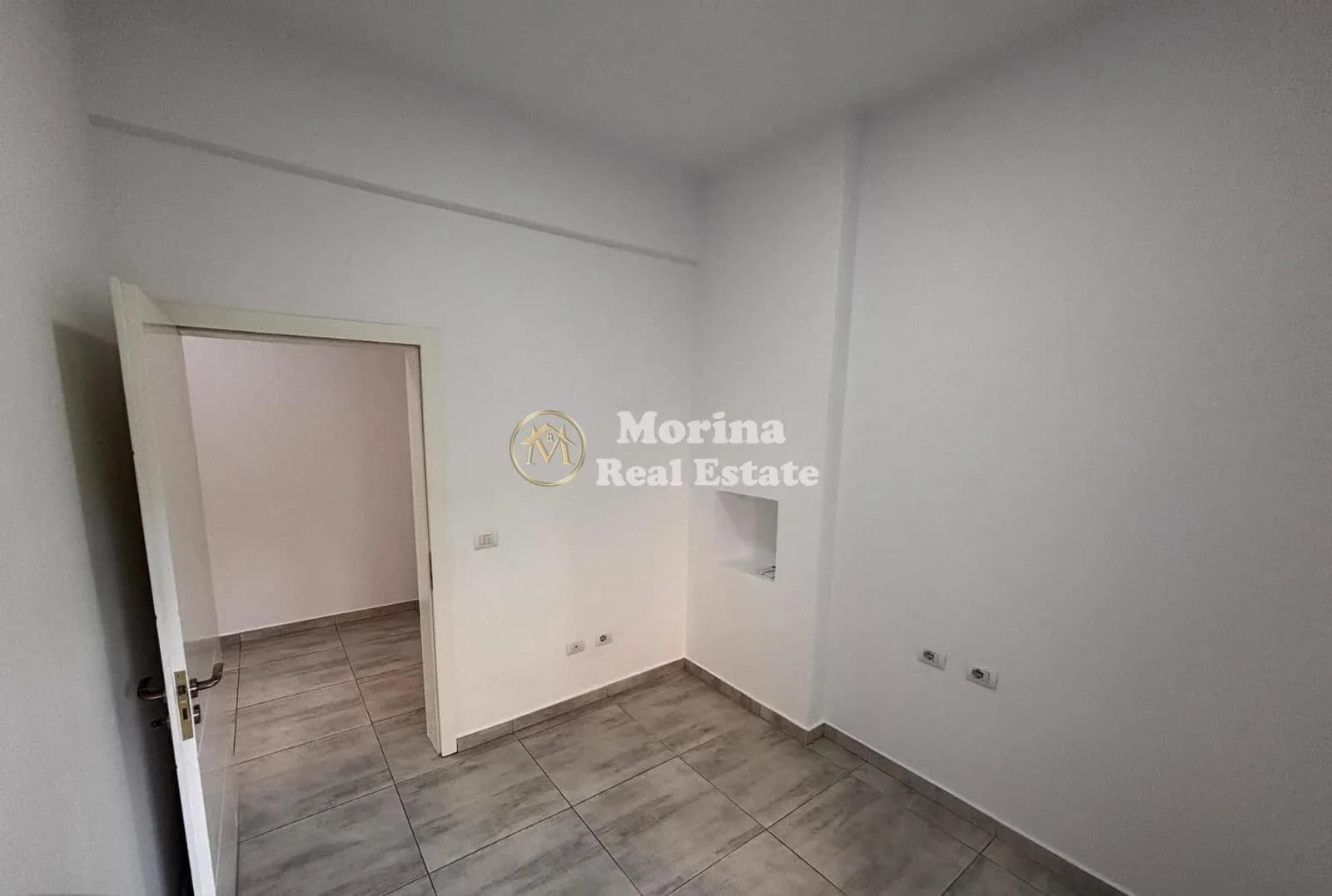Qera | Ambjent Biznesi | Medreseja | 600 €/muaj 4