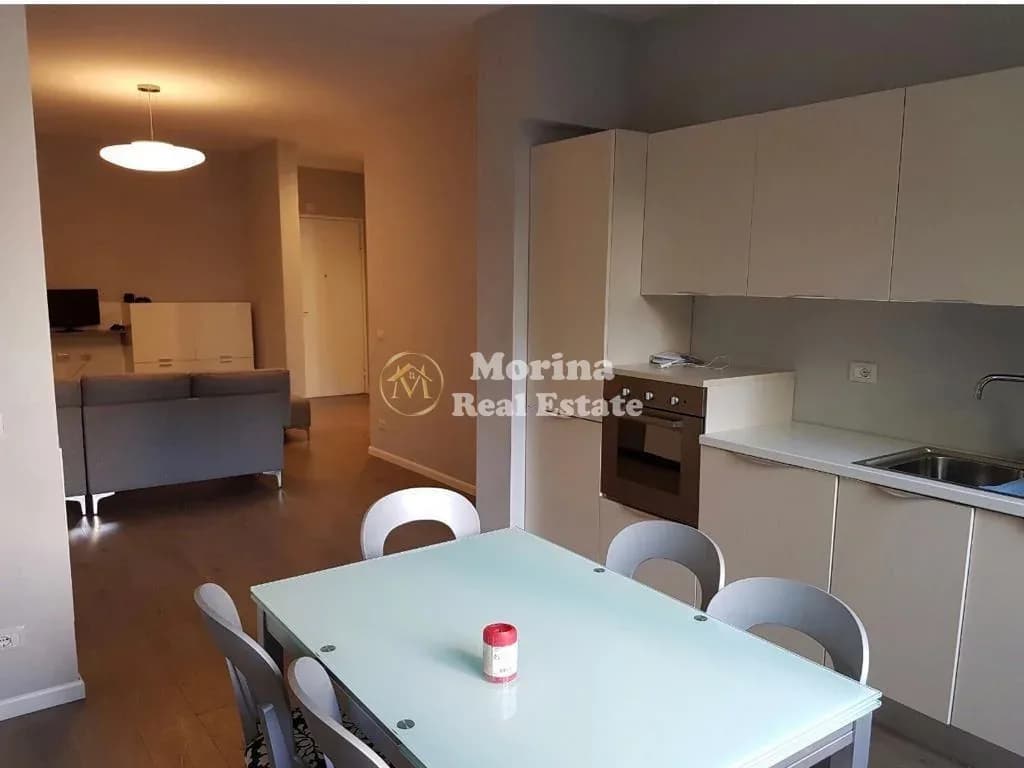 Qera | Apartament 1 + 1 | Blloku | 900 €/muaj