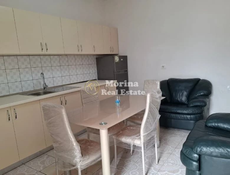 Qera | Shtëpi private 1 + 1 | Rruga e Dibrës | 400 €/muaj 2