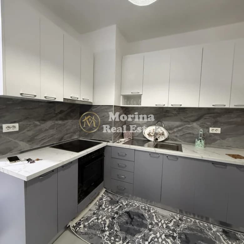 Qera | Apartament 2 + 1+2| Rruga 5 Maji | 600 €/muaj 2