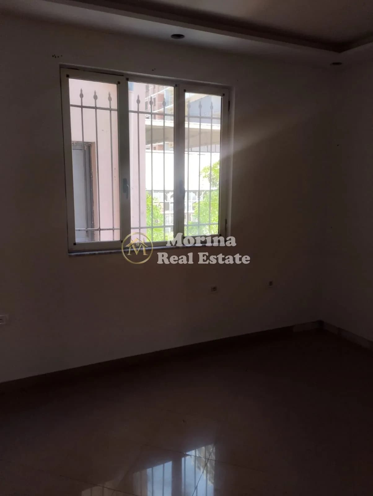 Qera | Ambjent Biznesi | Zogu i Zi | 600 €/muaj