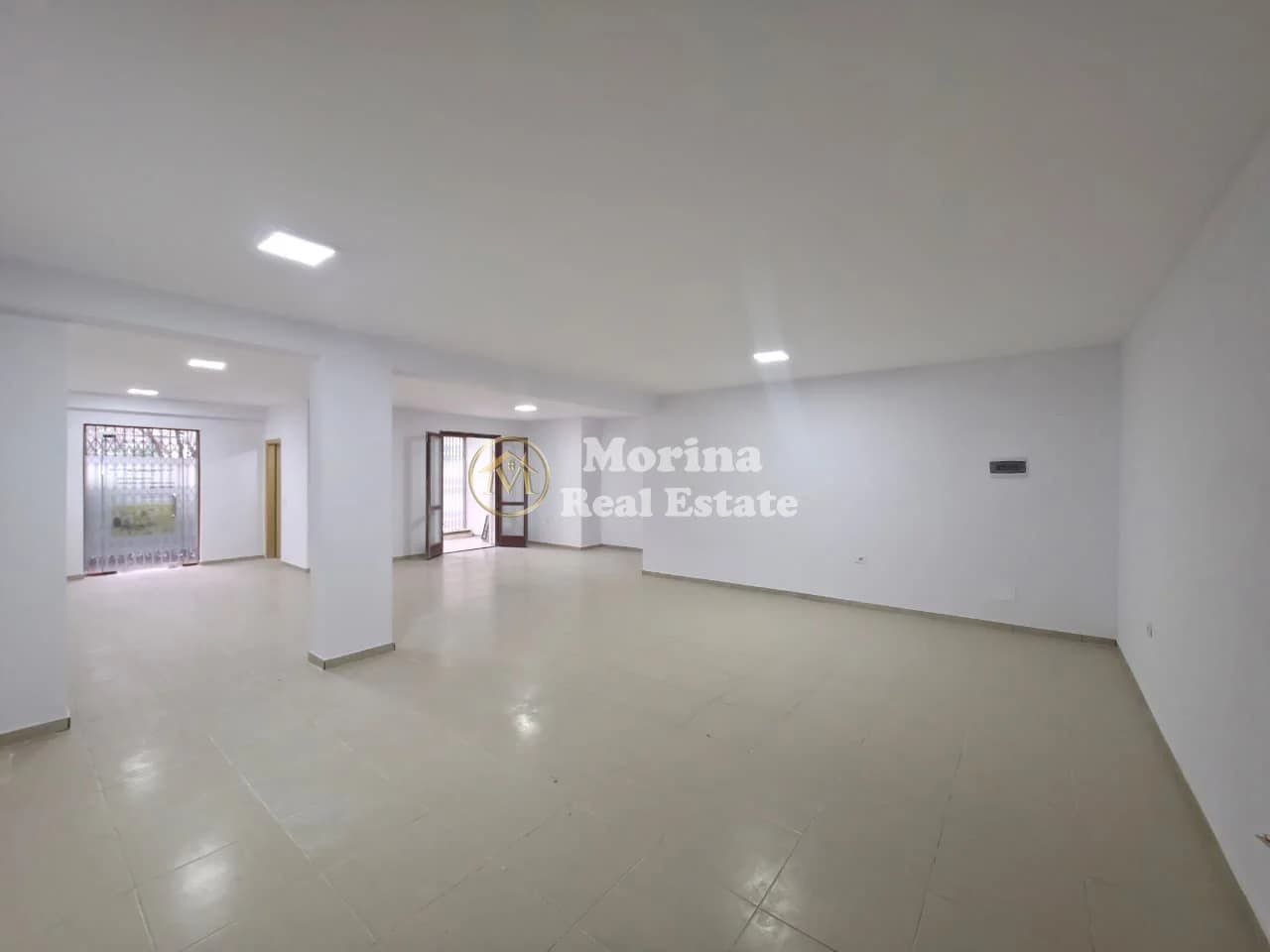 Shitje | Ambjent Biznesi | Xhamia e Selitës | 180000 €