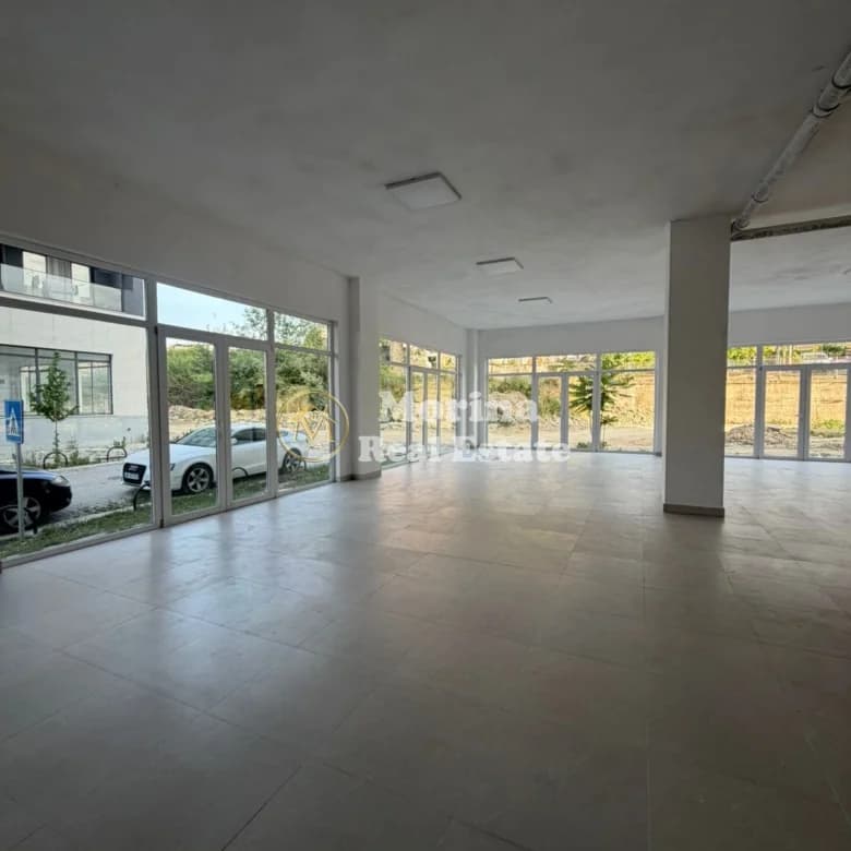 Qera | Ambjent Biznesi | Rruga 5 Maji | 1800 €/muaj 4