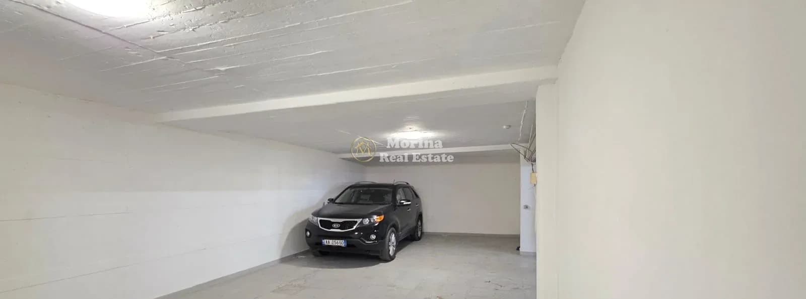 Shitje | Garazhd | Rruga e Bogdanëve | 140000 €