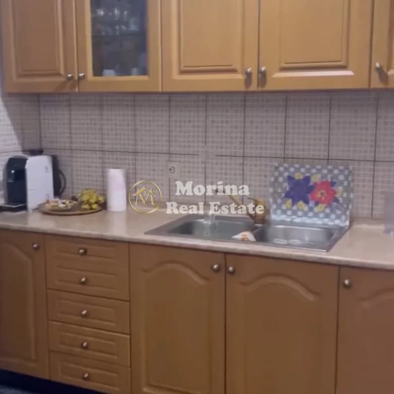 Qera | Apartament 3 + 1 | Rruga Irfan Tomini | 650 €/muaj 3