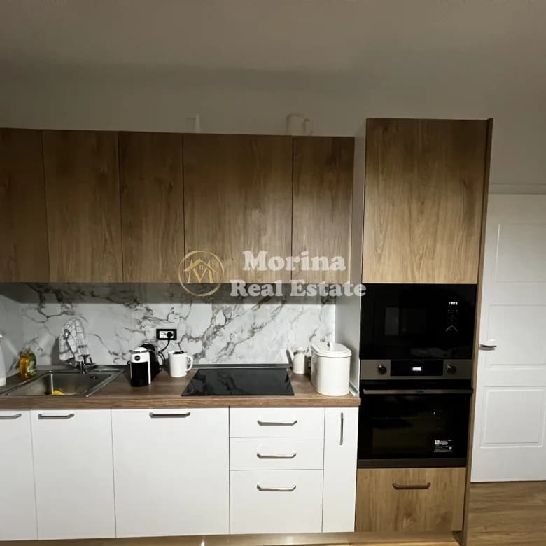 Qera | Shtëpi private 1 + 1 | Tregu Elektrik | 600 €/muaj 2