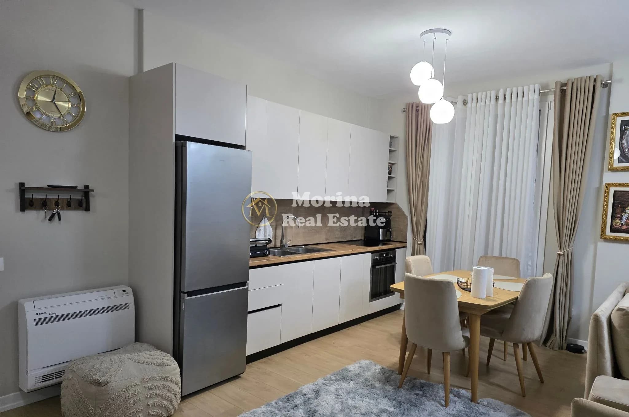 Shitje | Vilë 4 + 1 | Rruga Gjiri I Lalëzit | 500000 € 3