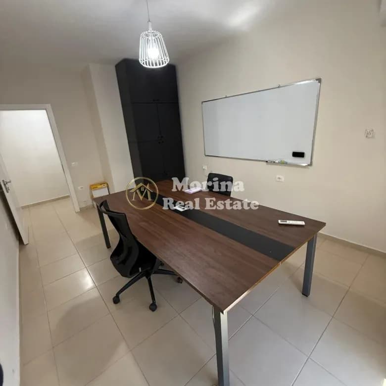 Qera | Ambjent Biznesi | 21 Dhjetori | 1200 €/muaj 4