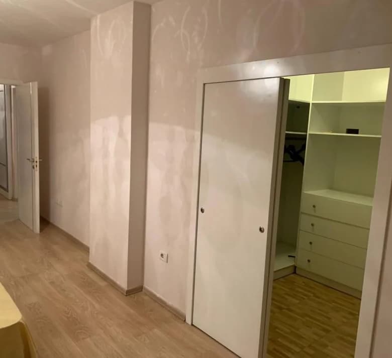 Qera | Apartament 2 + 1 | Blloku Gintash | 650 €/muaj 4